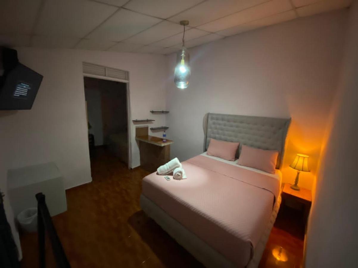 Velvet Hostal La Novena Santa Ana Luaran gambar